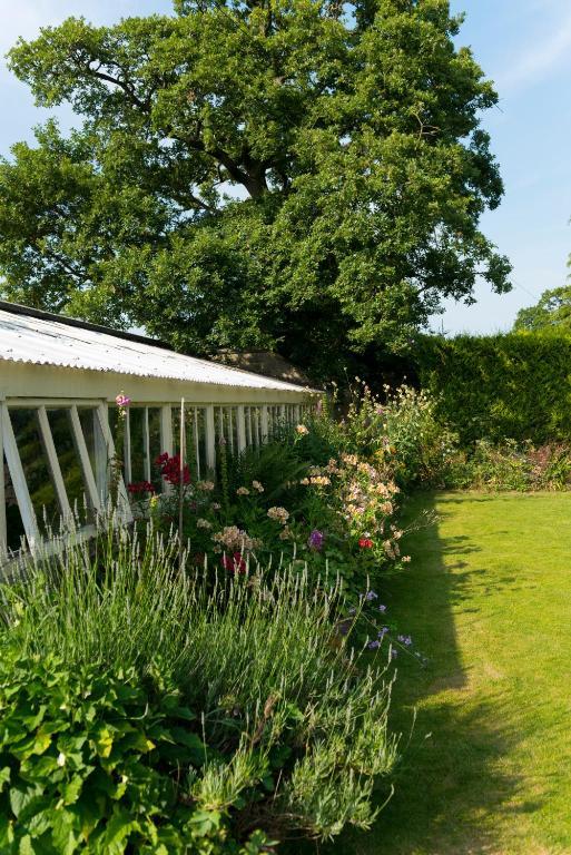 Hazel Manor Guest House Harrogate Exterior photo